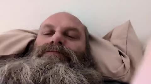 69singledad79 online show from 02-04-25, 04:08