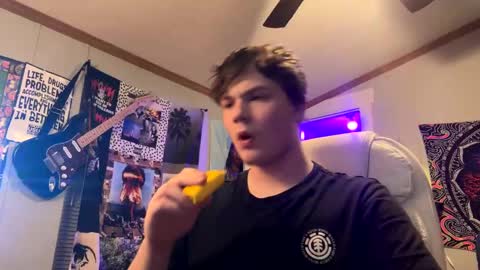 lemonade online show from 02-10-25, 05:58