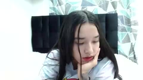 Luna online show from 10-06-25, 01:14