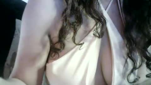 Lilu online show from 10-12-25, 08:30