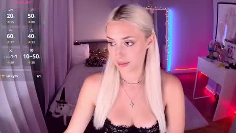 Loren Wood online show from 11-22-25, 03:33