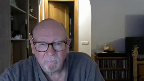  Papi  online show from 12-31-24, 04:46