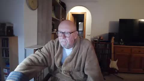  Papi  online show from 02-19-25, 06:21