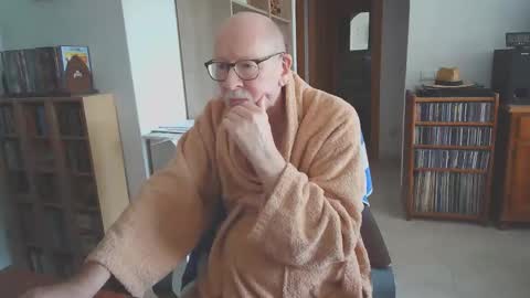  Papi  online show from 11-13-25, 09:08