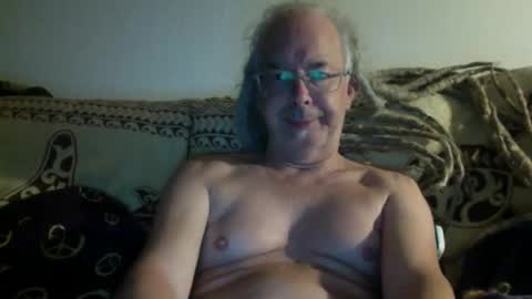 Snapshot of 808dred chatting on 12-03-25, 11:19 808dred online show from 12-03-25, 11:19