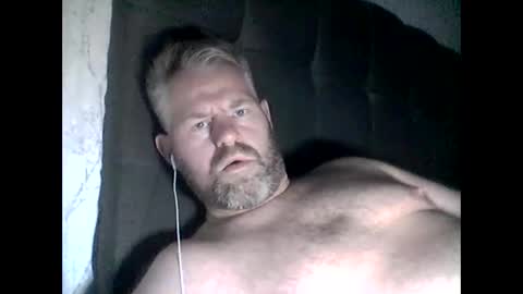 Snapshot of 81jonnyx chatting on 11-18-25, 08:30 81jonnyx online show from 11-18-25, 08:30