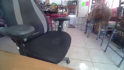 86406stud online show from 10-28-25, 07:05