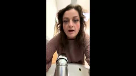 Snapshot of 88heygirlhey88 chatting on 12-03-25, 06:50 That girl online show from 12-03-25, 06:50