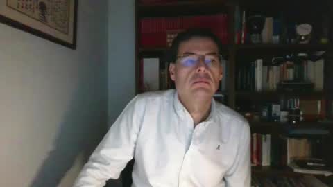 Snapshot of 8age chatting on 12-25-24, 11:42 8age online show from 12-25-24, 11:42