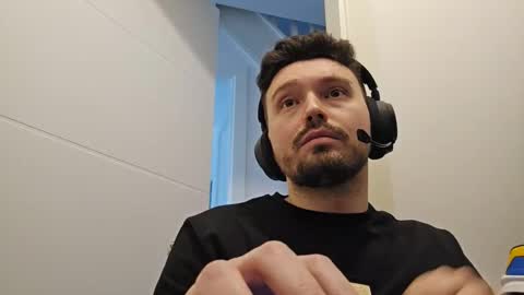 8inchdude93 online show from 03-05-26, 10:55