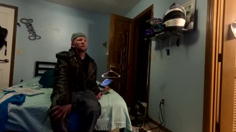 Snapshot of 9_25 chatting on 12-09-24, 04:12 8over6 online show from 12-09-24, 04:12