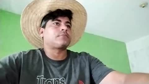9vinhocamshow online show from 12-15-24, 10:50