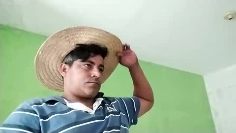 9vinhocamshow online show from 12-17-24, 11:49