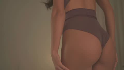 Olivia dark hair  Zoe light hair online show from 10-14-25, 03:40