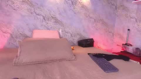  abby rouss online show from 11-12-25, 03:18