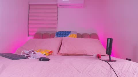  abby rouss online show from 11-30-25, 03:10