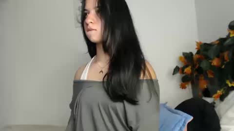 Snapshot of _abrill_20 chatting on 10-16-25, 04:02 _abrill_20 online show from 10-16-25, 04:02