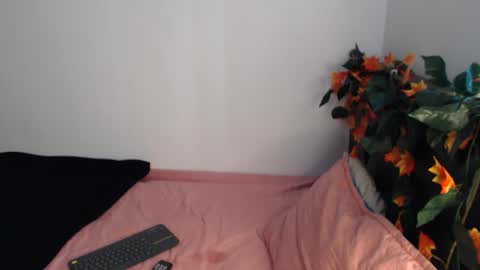 Snapshot of _abrill_20 chatting on 11-24-25, 07:35 _abrill_20 online show from 11-24-25, 07:35