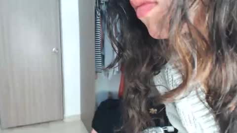 Snapshot of _abrill_20 chatting on 11-28-25, 05:59 _abrill_20 online show from 11-28-25, 05:59