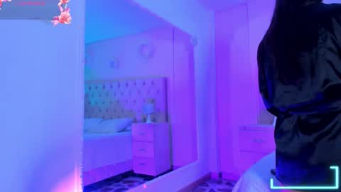 Agatha online show from 10-11-25, 07:07