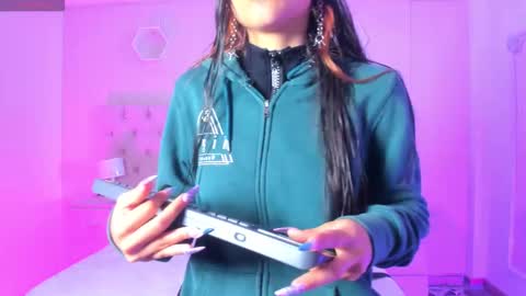 Agatha online show from 11-03-25, 04:14