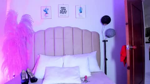 _aithanaa_ online show from 01-12-26, 07:19