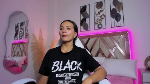  Akira  online show from 11-19-25, 11:54