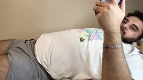 Snapshot of _alan_bear_ chatting on 10-25-25, 10:01 Alan online show from 10-25-25, 10:01