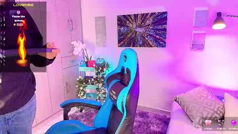 Snapshot of _alex_carter chatting on 10-22-25, 10:37 alex carter online show from 10-22-25, 10:37