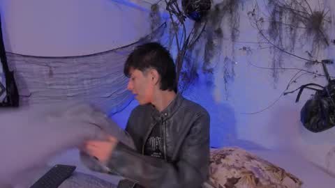 Alexander online show from 11-04-25, 04:22