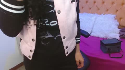 Alexandra online show from 12-28-24, 01:06