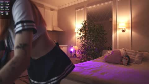 _alice_meyss_ online show from 11-22-25, 10:03