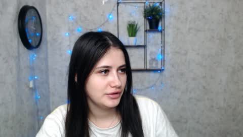 Snapshot of _alicecandy_ chatting on 12-27-24, 11:21 Alice online show from 12-27-24, 11:21