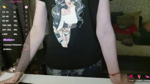  AliceCullen  online show from 11-22-25, 03:33