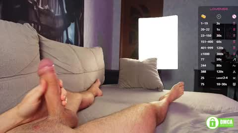 Snapshot of _alicegreen_ chatting on 10-24-25, 04:09 Alice Green online show from 10-24-25, 04:09