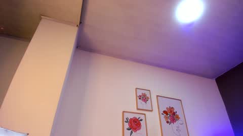 Snapshot of _aliice_1 chatting on 01-15-25, 07:44 Alice online show from 01-15-25, 07:44