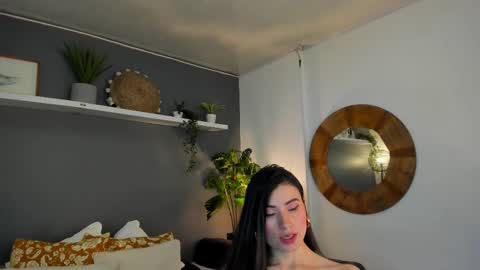 Snapshot of _aliice_1 chatting on 02-21-25, 10:48 Alice online show from 02-21-25, 10:48