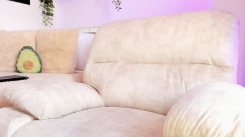 Snapshot of _alissonrose chatting on 01-22-25, 04:02 Karo online show from 01-22-25, 04:02