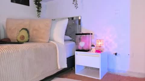 Snapshot of _alissonrose chatting on 09-08-25, 09:03 Karo online show from 09-08-25, 09:03