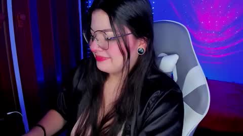 Snapshot of _alukah__ chatting on 10-27-25, 04:33 Alisa online show from 10-27-25, 04:33