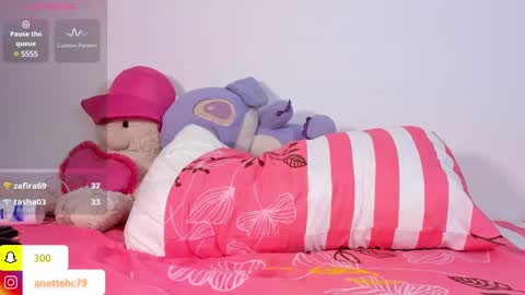 Snapshot of _anette chatting on 02-24-25, 11:41 Anette online show from 02-24-25, 11:41