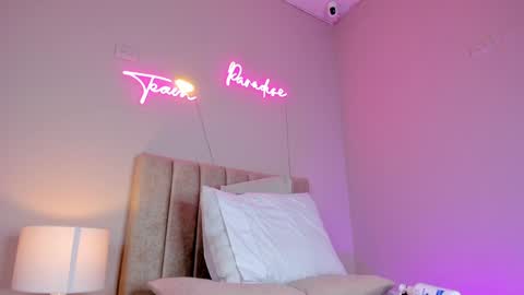 ngela  online show from 01-22-25, 02:46