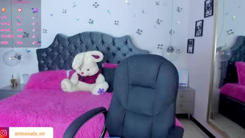 antonnela online show from 02-11-25, 01:20