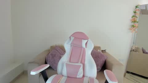    online show from 12-12-24, 05:04