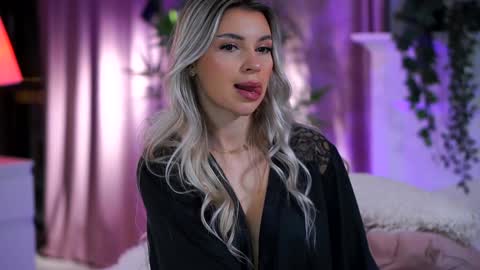 Arielle online show from 12-03-24, 03:00