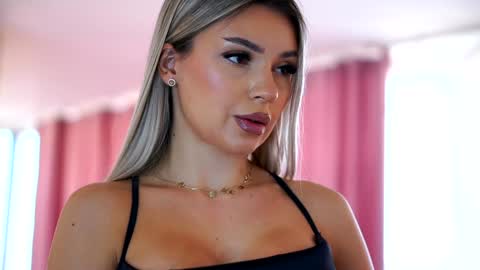 Arielle online show from 01-14-25, 11:53