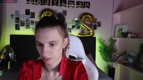 _ash_leyy_ online show from 12-22-25, 01:24