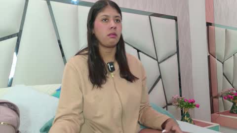 Aura online show from 02-19-26, 03:35