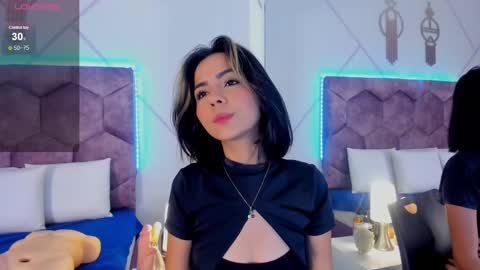_aurora_collins_ online show from 09-24-25, 12:08
