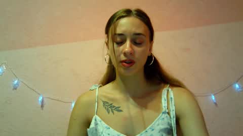 _aurora_sweet online show from 11-12-25, 09:53